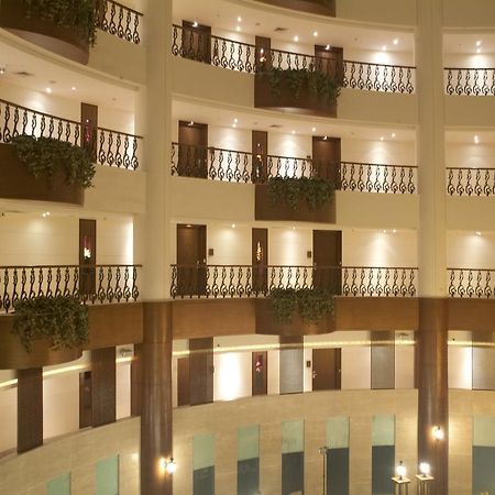 Savoy Suites גרייטר נוידה מראה חיצוני תמונה