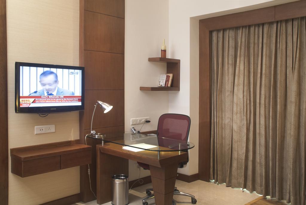 Savoy Suites גרייטר נוידה מראה חיצוני תמונה