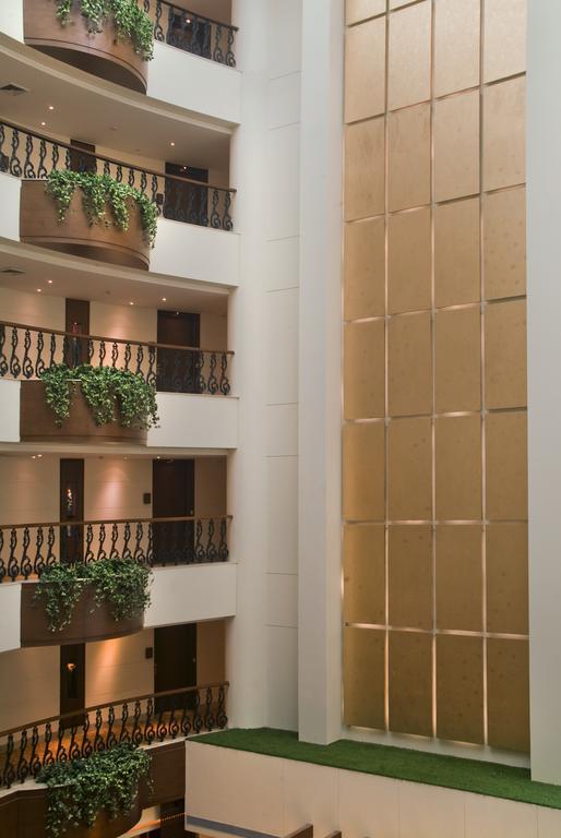 Savoy Suites גרייטר נוידה מראה חיצוני תמונה
