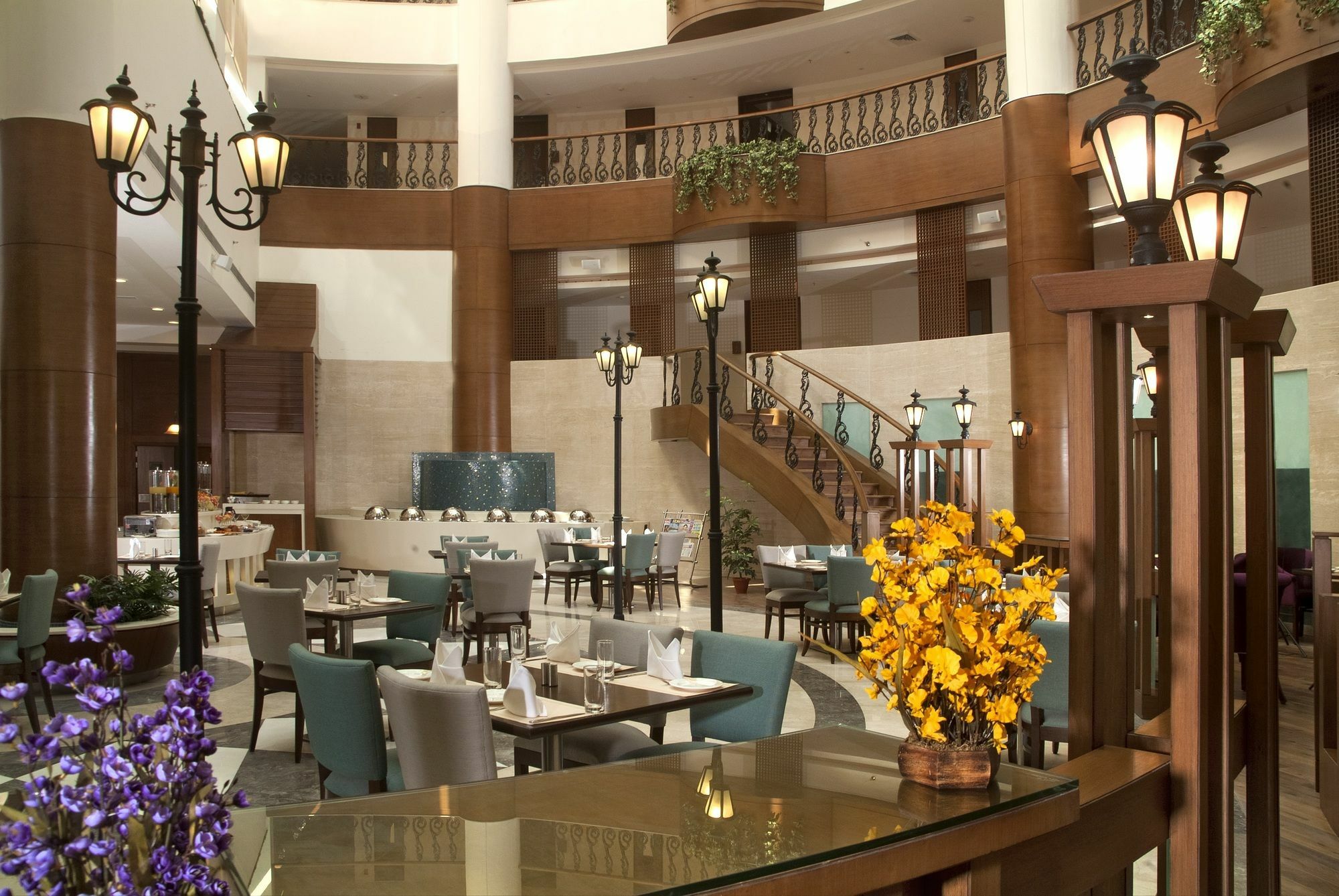 Savoy Suites גרייטר נוידה מראה חיצוני תמונה
